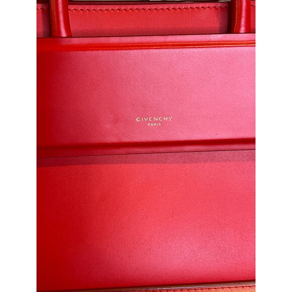 Givenchy Horizon Tote - Picture 3 of 14